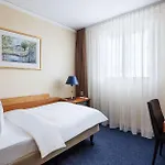 Hotel By Ihg 4*