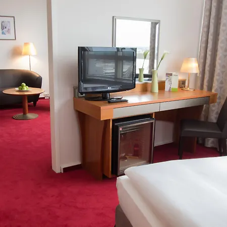 By Ihg Hotel