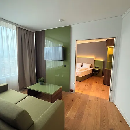 Hotel By Ihg 4*