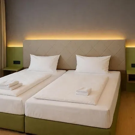 Hotel By Ihg 4*