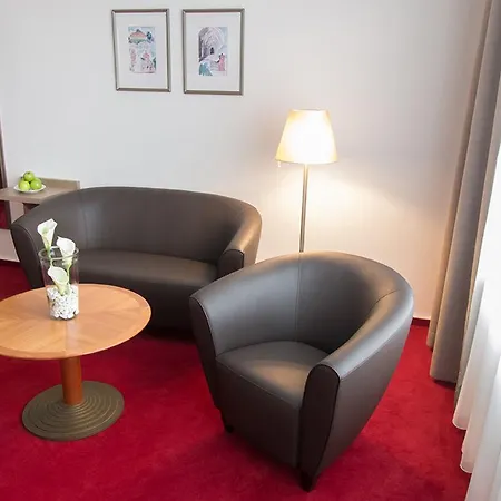 By Ihg Hotel 4*