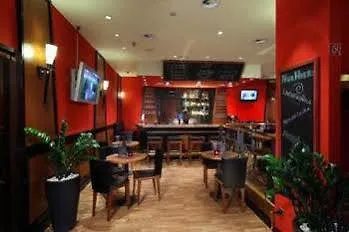 Hotel By Ihg 4*