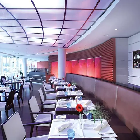 Hotel By Ihg