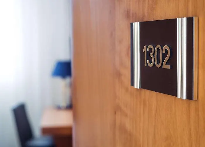 Lindner فندق كوتبوس