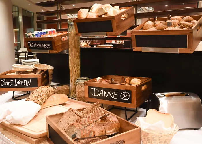 Hotel By Ihg Chociebuż